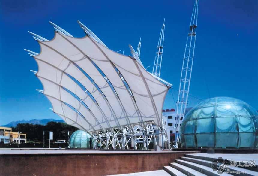 新疆車棚膜結構網架